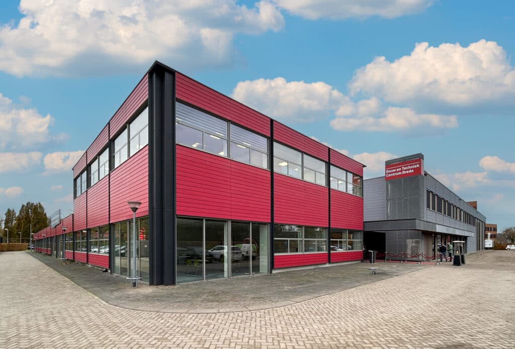 Bouw- en techniekcentrum Breda van de buitenkant.